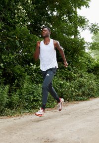 Nike Performance RISE TANK - Top - white