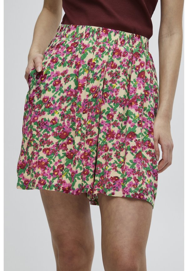 IHMARRAKECH - Shorts3