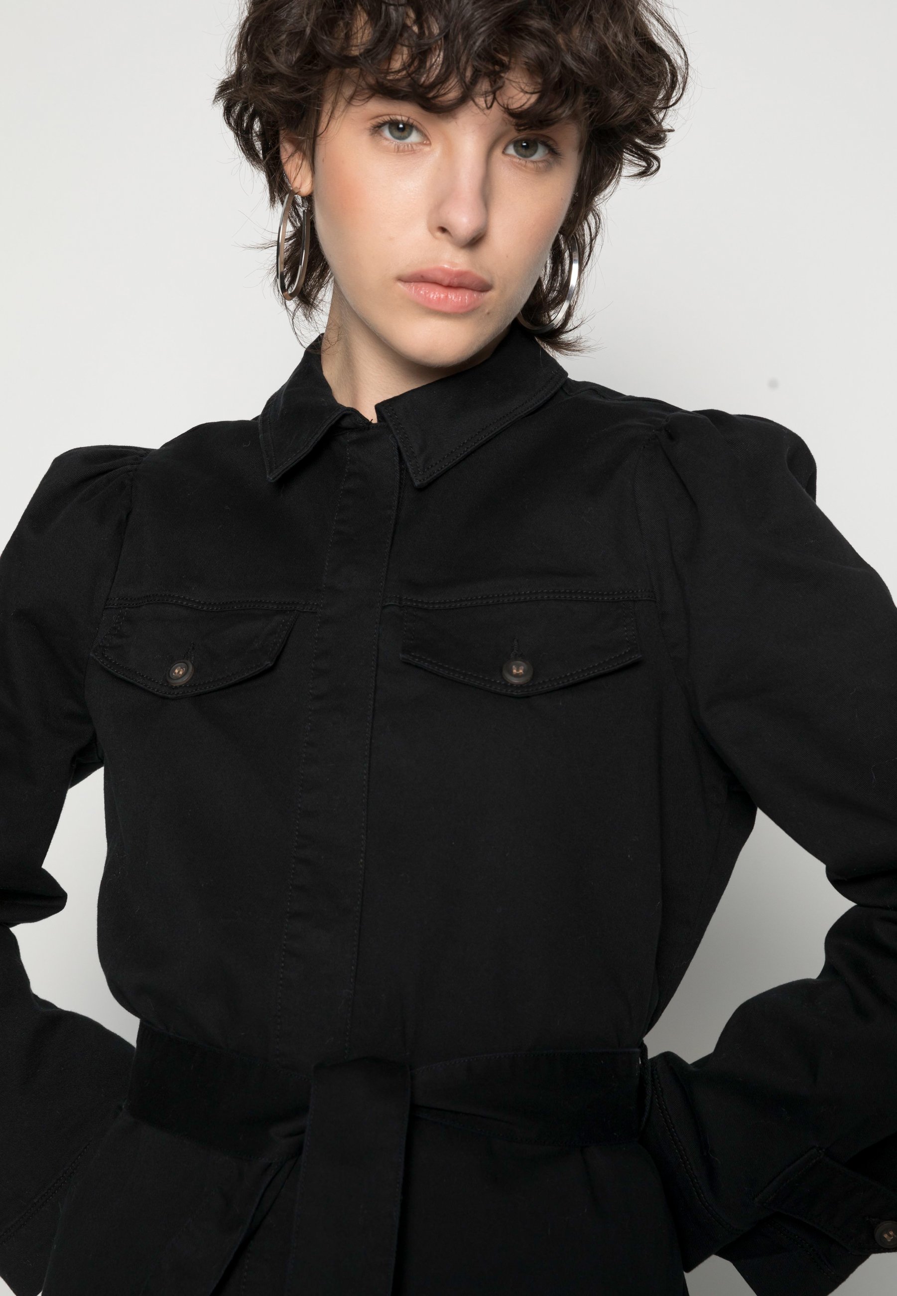 Damen VMALIKKA BELT JACKET - Leichte Jacke Damen VMALIKKA BELT JACKET - Leichte Jacke