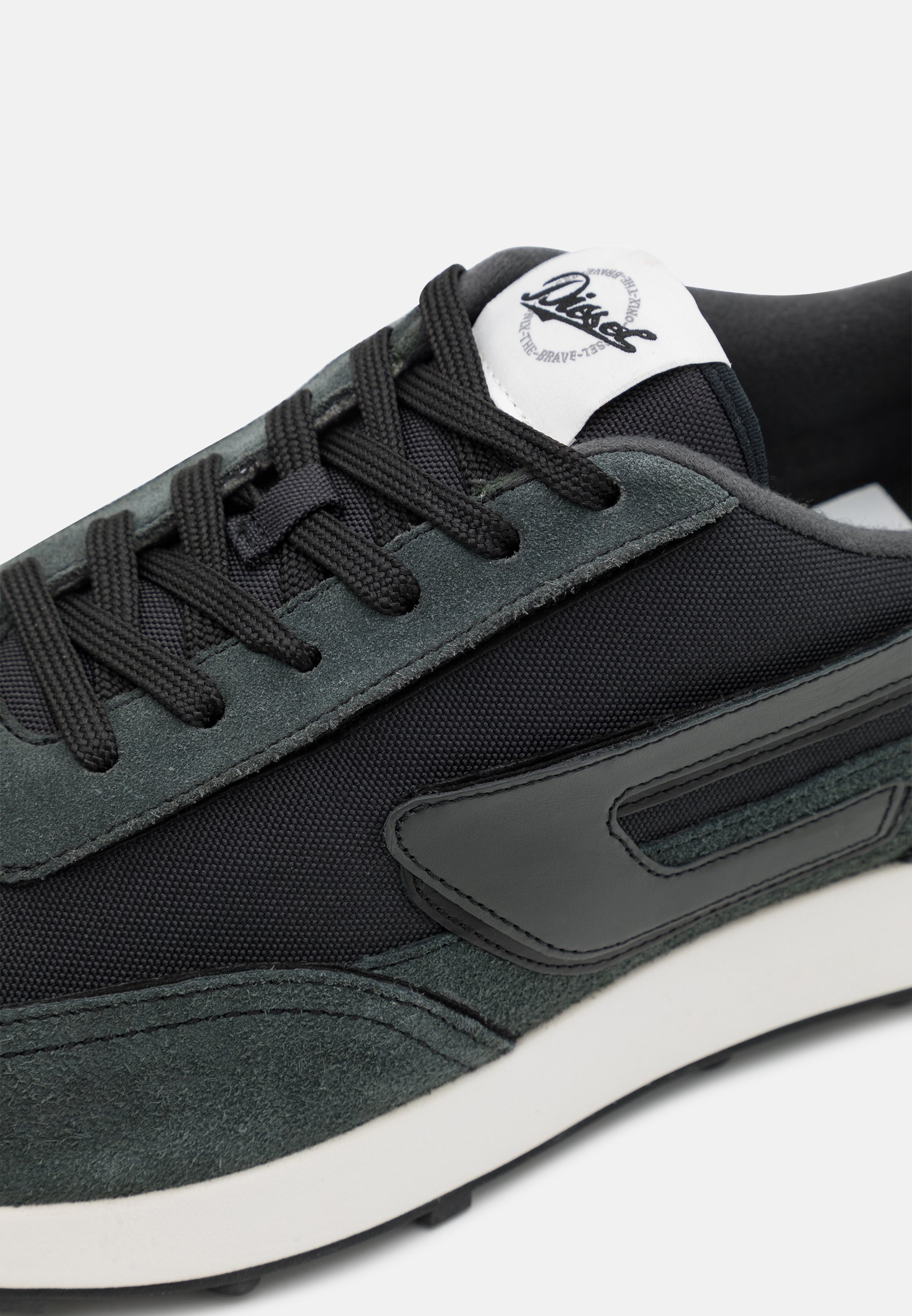 Diesel RACER - Trainers - black/green 