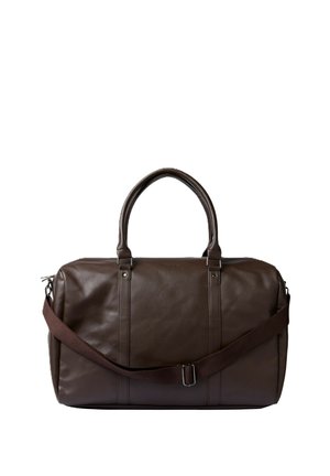 Borsa sportiva in pelle marrone con due manici e una tracolla regolabile, mostrata su sfondo bianco.