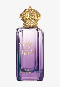 Lila Glasparfümflasche mit einem goldenen, krönchenförmigen Deckel, der mit Edelsteinen verziert ist; zeigt in goldener Schrift "Pretty in Purple" und "Juicy Couture".