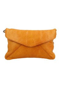 Gusti Leder KARISMA - Skuldertasker - cognac