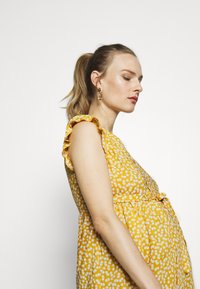JoJo Maman Bébé Blusa - yellow