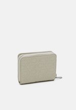 f1223cf2679249c6bb4d228654fb7f  