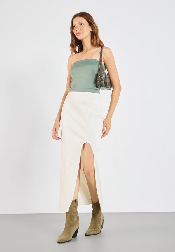 Pencil skirt - pristine2