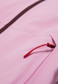 Thumbnail Image 10