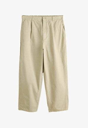 Pantalon beige droit avec fermeture par boutons, plis à l'avant et poches latérales, présenté sur fond blanc.