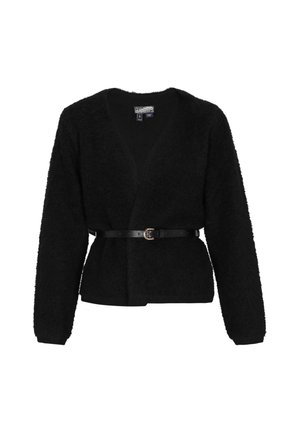 Černý huňatý cardigan s hlubokým V výstřihem, dlouhými rukávy a černým páskem v pase. Vyznačuje se měkkou texturou a strukturovaným střihem.