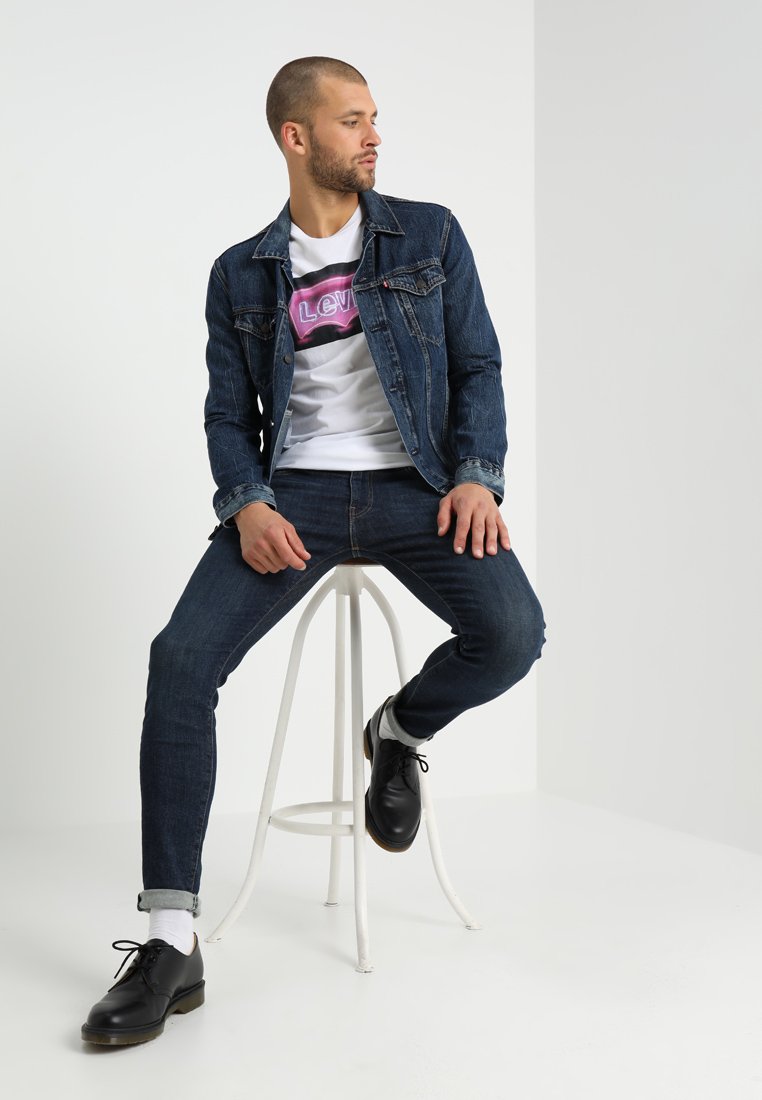 levis 519 lived in adv