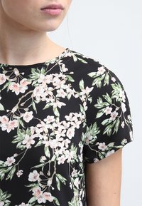 Dorothy Perkins Vardagsklänning - black