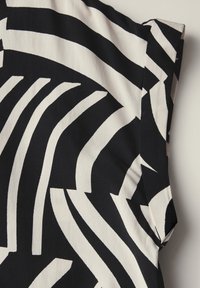 Street One BEDRUCKTE - Blouse - schwarz