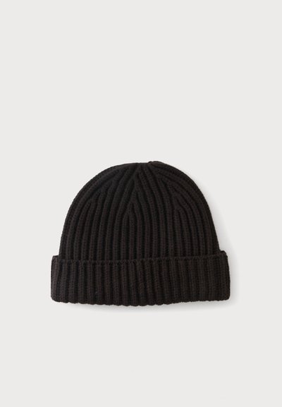 Bonnet en tricot côtelé noir avec revers plié, présenté sur fond blanc.