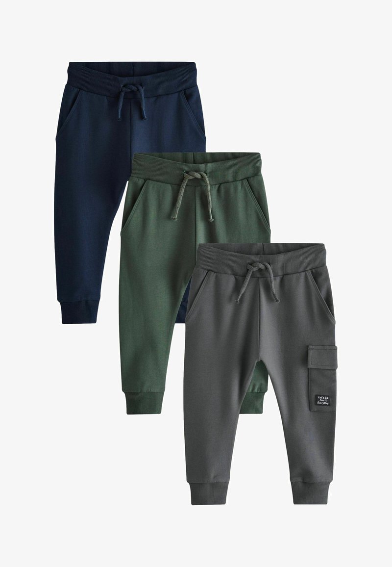 Kolme paria lenkkihousuja, sininen, vihreä ja harmaa, joissa on joustava vyötärö, naru, sivutaskut ja harmaissa housuissa on pystykirjonta.