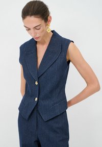 adL WITH FLOTILLA - Väst - navy blue