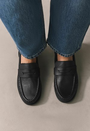 REGULAR FIT - FOREVER COMFORT® RUCHED  - Mocassins de ville - black