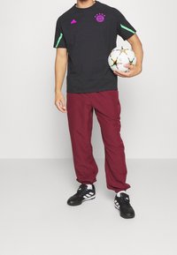adidas Performance Vereinsmannschaften - black