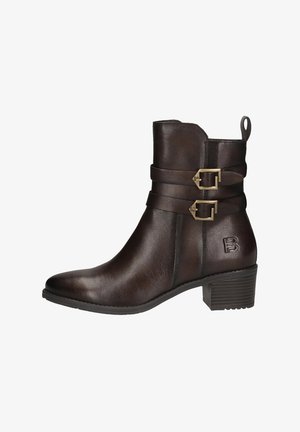 Stivale alla caviglia in pelle marrone con dettagli a doppia fibbia, punta appuntita e tacco a blocco testurizzato. Presenta un logo impresso sul lato.