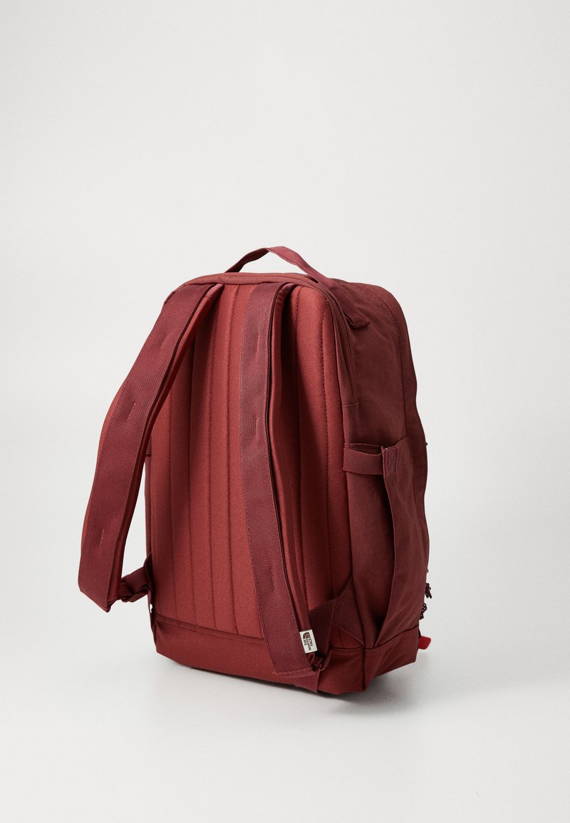 The North Face BERKELEY DAYPACK UNISEX - Rucksack - sumac/alpine plum/red - Zalando.co.uk The North Face BERKELEY DAYPACK UNISEX - Rucksack - sumac/alpine plum/red - Zalando.co.uk