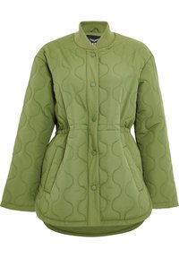 Giacca in piumino verde trapuntata con colletto rotondo, bottoni a pressione, vita elastica e tasche laterali, dal finish liscio e texturizzato.