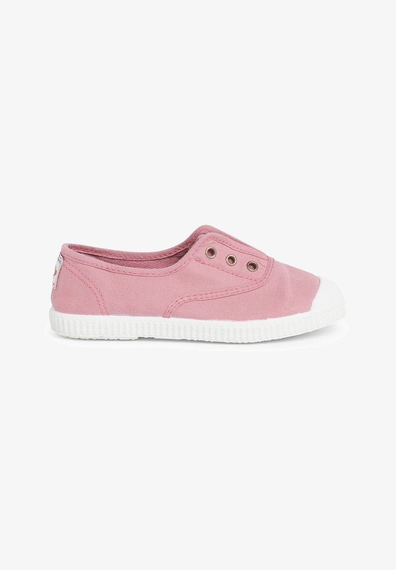 Pisamonas Slip-ons