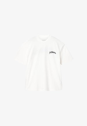 Weißes T-Shirt aus Baumwolle mit kurzen Ärmeln und "AllSaints"-Logo in schwarzer gotischer Schrift auf der linken Brust.