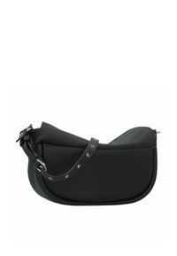 Borsa a spalla in pelle nera con forma curvata, superficie testurizzata e tracolla rimovibile con dettagli in metallo argentato.