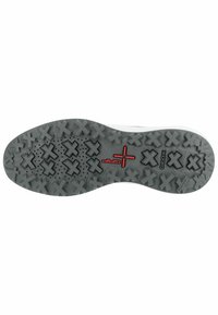 Suela de zapatilla blanca que presenta goma gris con un patrón texturizado de cruces y perforaciones circulares. Logo rojo de "GEOX" mostrado de manera prominente.