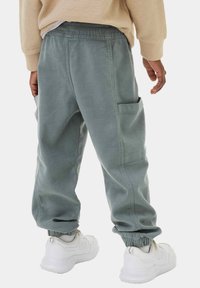 Marks & Spencer RICH - Trainingsbroek - green