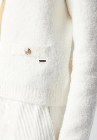 Lindex LUNAR - Chaqueta de punto - light dusty white