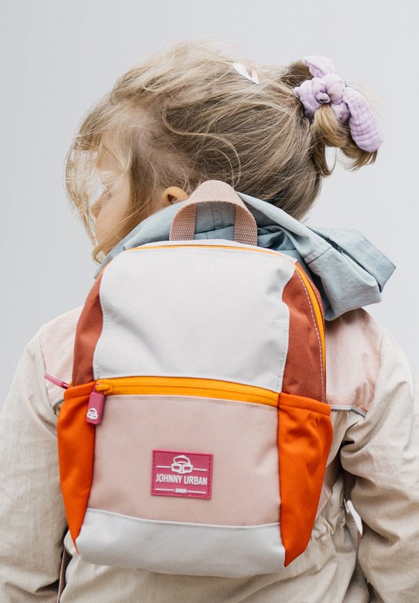 LEO   – Tagesrucksack – rot