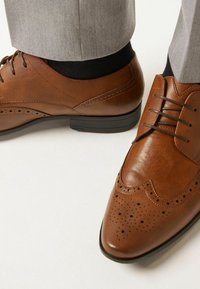 Next WIDE FIT BROGUE SHOES - Eleganckie buty