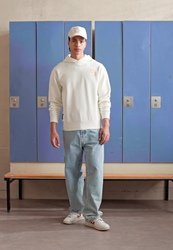 REAL MADRID  - Club wear3