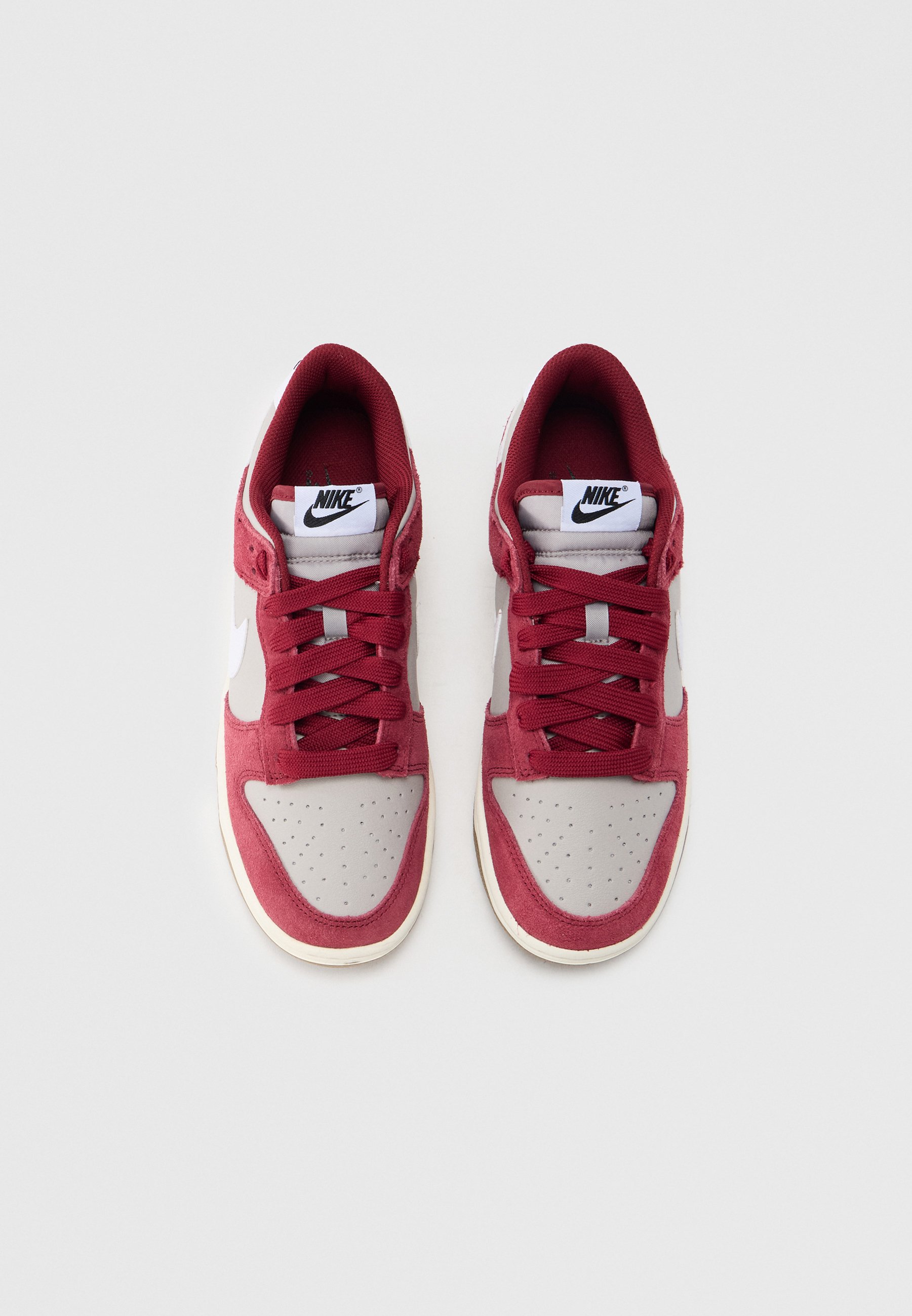 nike dunk low team red bordeaux