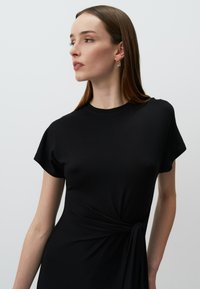 Jimmy Key CREW NECK SHORT SLEEVE  czarny