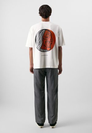 Don't Waste Culture SIOUX UNISEX - T-shirt con stampa - off white