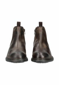 Botas de tobillo de cuero marrón con un acabado suave, cremalleras laterales, paneles elásticos y suelas de goma texturizadas. Diseño de punta redonda.
