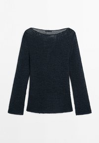 Pull pour femmes en tricot bleu marine foncé, à manches longues, avec un large col rond et une texture légèrement ajourée.