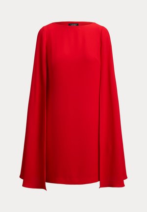 Rochie roșie cu mâneci lungi și fluide, decolteu rotund, textură netedă și siluetă dreaptă, realizată dintr-un material ușor.