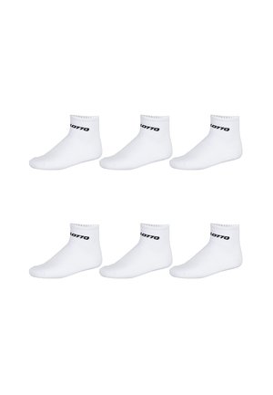 Sechs Paare weiße Knöchelsocken mit einem schwarzen "LOTTO"-Logo am Bündchen, in zwei Reihen auf einem schlichten weißen Hintergrund angeordnet.