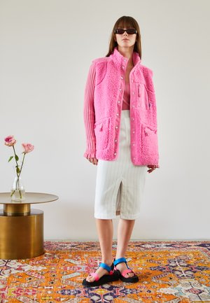 AMELIA VEST - Waistcoat - sachet pink