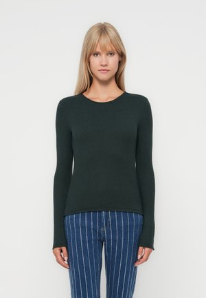 Sweater de malha canelada verde escura, de mangas compridas e decote redondo, com um design ajustado e mangas ligeiramente largas para um ajuste descontraído.