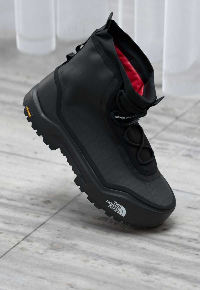 The North Face BASE CAMP 100 WP UNISEX - Žieminiai batai - black/juoda ...