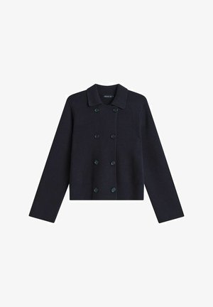 Marineblå strikket cardigan med krave, dobbeltradet knaplukning og lange ærmer. Har ribbet kant og tekstureret stof.