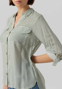 Vero Moda Button-down blouse - mottled green