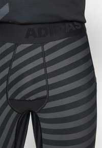 adidas Performance 2-IN-1 PRO - Pantalón corto de deporte - black/grey six
