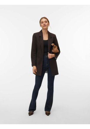 Klassikaline mantel - chocolate torte