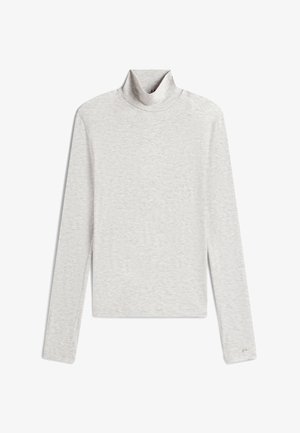 Maglione con collo a imbuto grigio chiaro realizzato in morbido tessuto. Caratterizzato da maniche lunghe e un design leggermente corto con una texture liscia. Senza motivi o accessori.