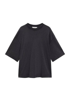 Tricou negru, oversize, din bumbac, cu decolteu rotund și mâneci scurte, late. Textura pare netedă, cu cusături întărite.