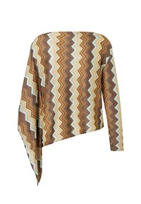 Asymmetrische lange mouw top met zigzagstrepen in bruin, beige en muntgroen, met een puntige zoom aan één kant.